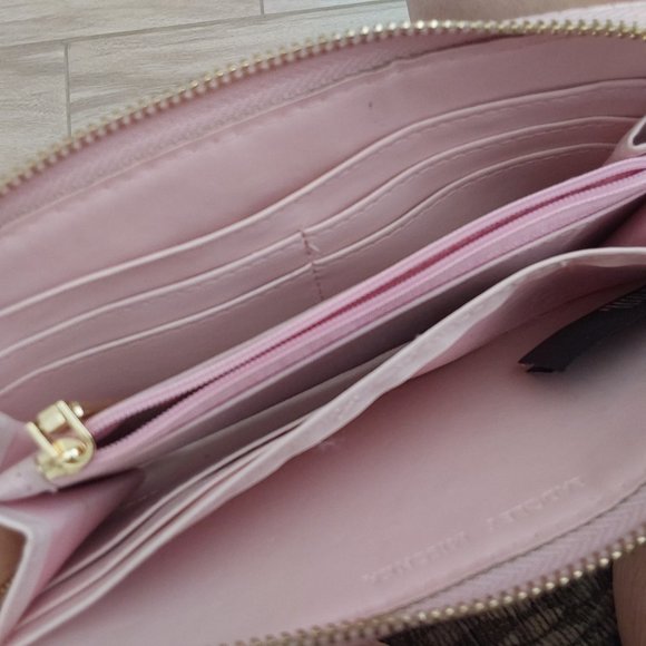 Badgley Mischka Pink Braid Quilted Faux Leather Zip Around Long Wallet. - Picture 4 of 7